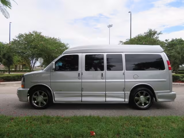2014 GMC Savana - 1GDS8DC48E1163497 - Image #10