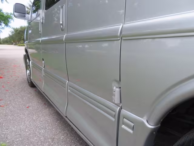 2014 GMC Savana - 1GDS8DC48E1163497 - Image #32