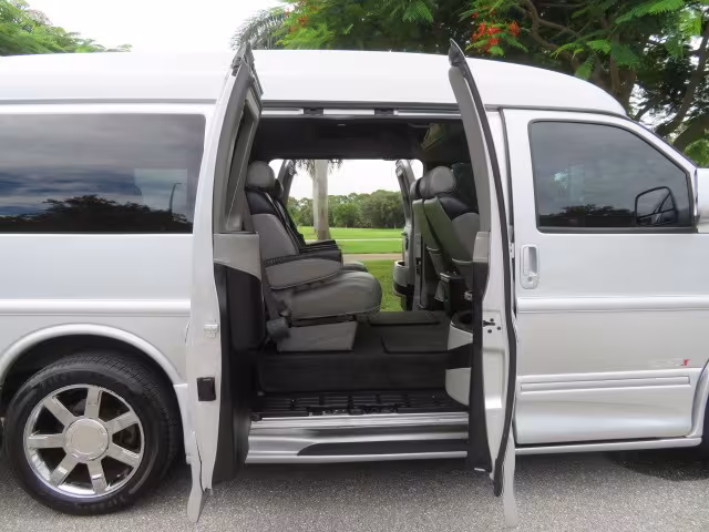 2014 GMC Savana - 1GDS8DC48E1163497 - Image #41