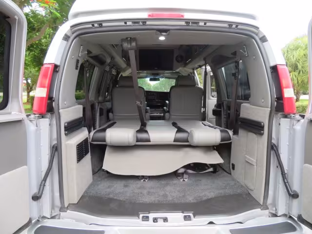 2014 GMC Savana - 1GDS8DC48E1163497 - Image #77
