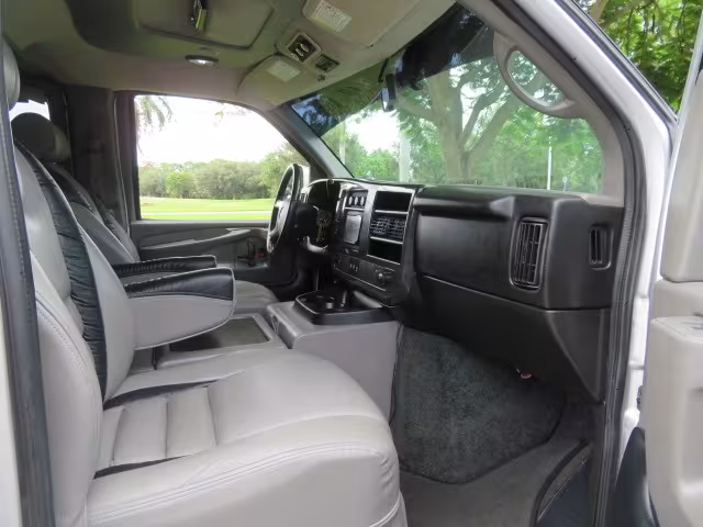 2014 GMC Savana - 1GDS8DC48E1163497 - Image #81