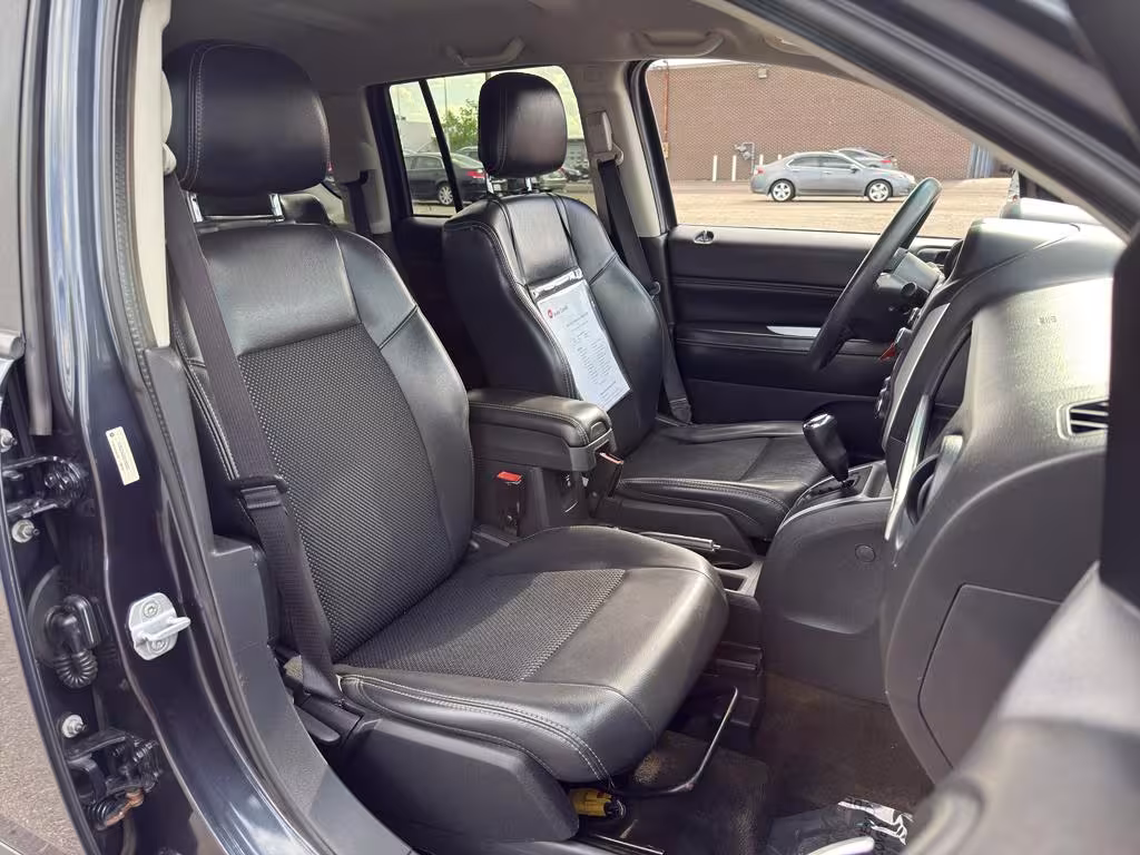 2014 Jeep Compass - 1C4NJDAB0ED566007 - Image #10