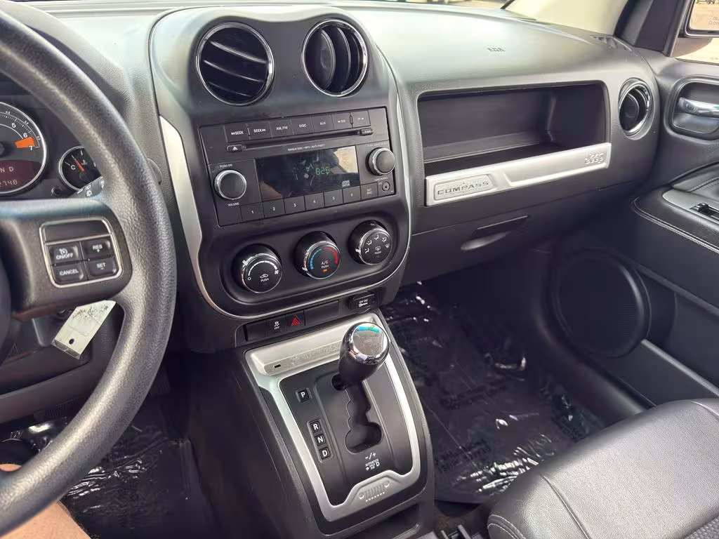 2014 Jeep Compass - 1C4NJDAB0ED566007 - Image #18