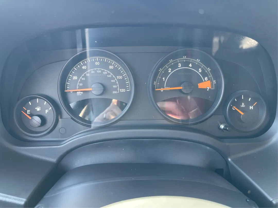 2014 Jeep Patriot - 1C4NJPFB0ED911627 - Image #15
