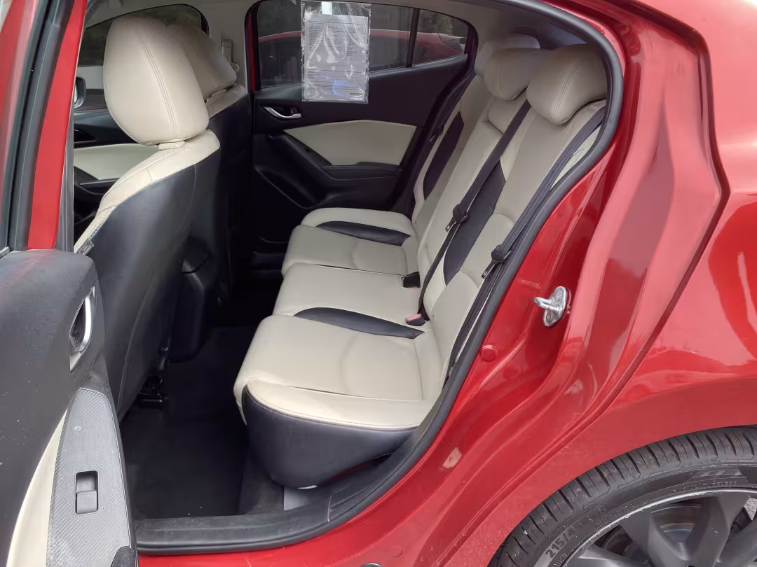2014 Mazda Mazda3 - JM1BM1M30E1186891 - Image #11