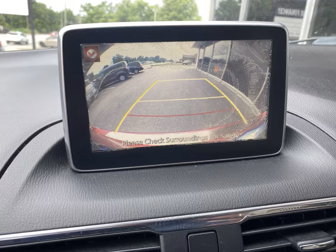 2014 Mazda Mazda3 - JM1BM1M30E1186891 - Image #17