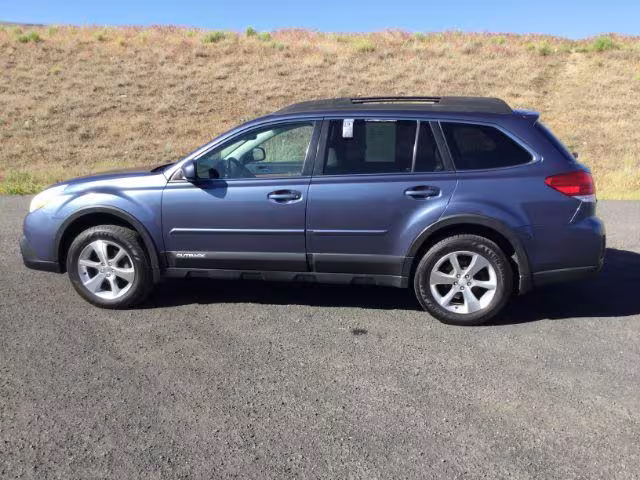 2014 Subaru Outback - 4S4BRCLC7E3284928 - Image #1
