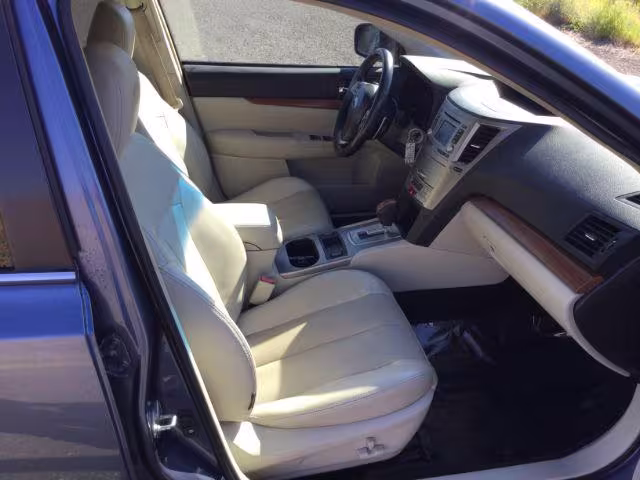 2014 Subaru Outback - 4S4BRCLC7E3284928 - Image #11