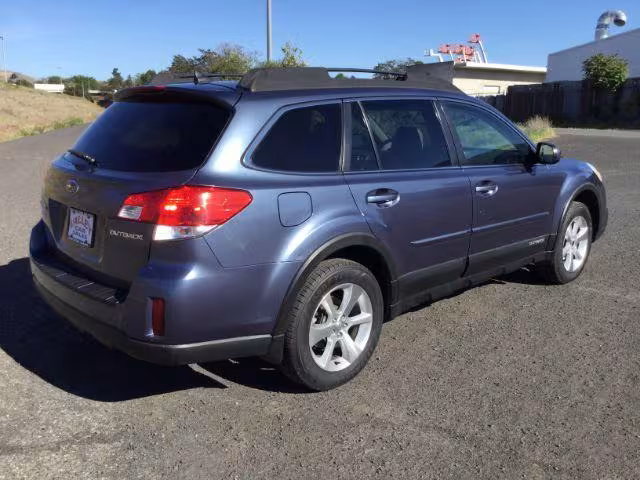 2014 Subaru Outback - 4S4BRCLC7E3284928 - Image #18