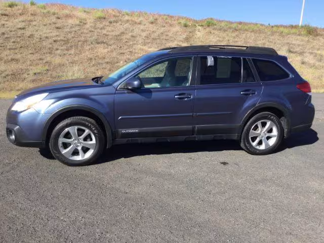 2014 Subaru Outback - 4S4BRCLC7E3284928 - Image #20