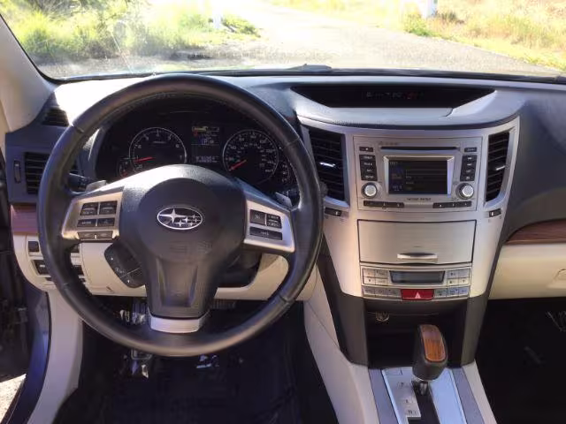 2014 Subaru Outback - 4S4BRCLC7E3284928 - Image #8
