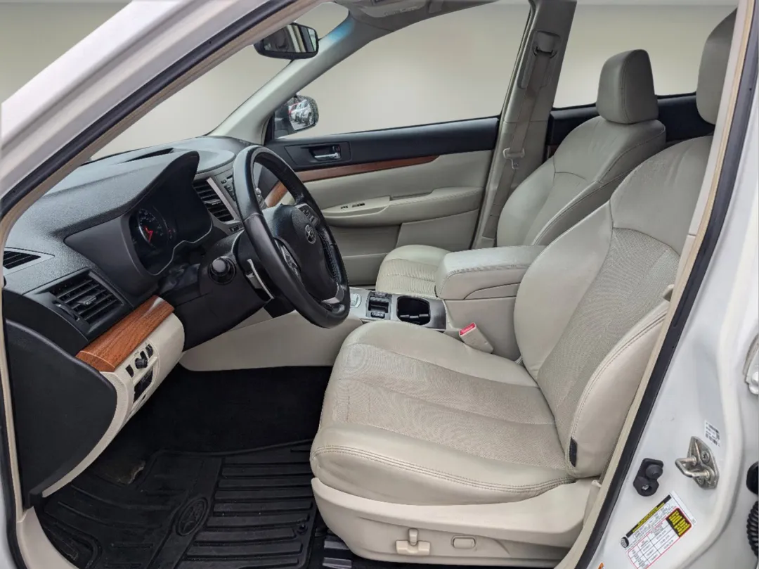 2014 Subaru Outback - 4S4BRCLC8E3261786 - Image #10
