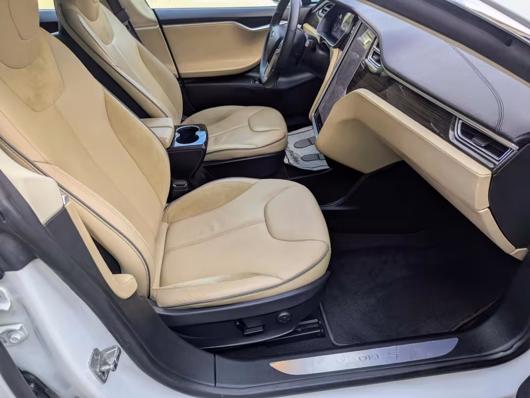2014 Tesla Model S - 5YJSA1H1XEFP60261 - Image #9