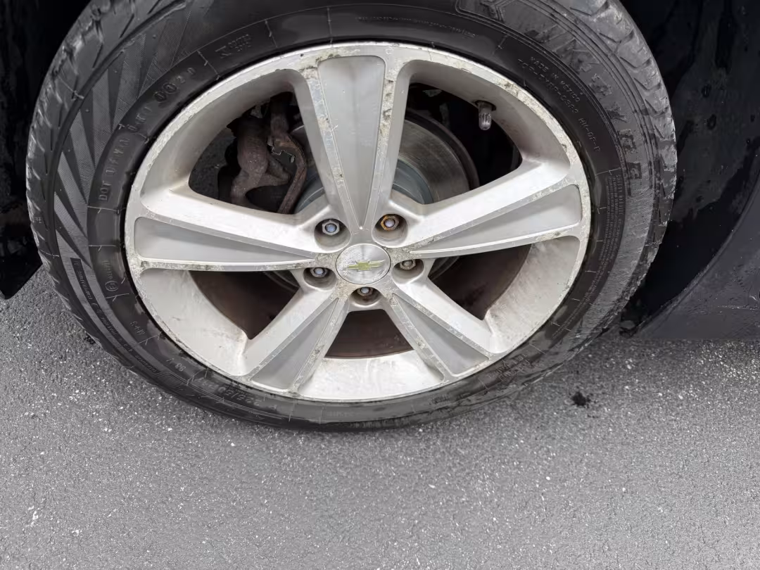 2015 Chevrolet Cruze - 1G1PE5SB7F7284148 - Image #2
