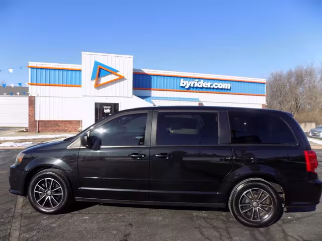 2015 Dodge Grand Caravan - 2C4RDGBG1FR517840 - Image #1