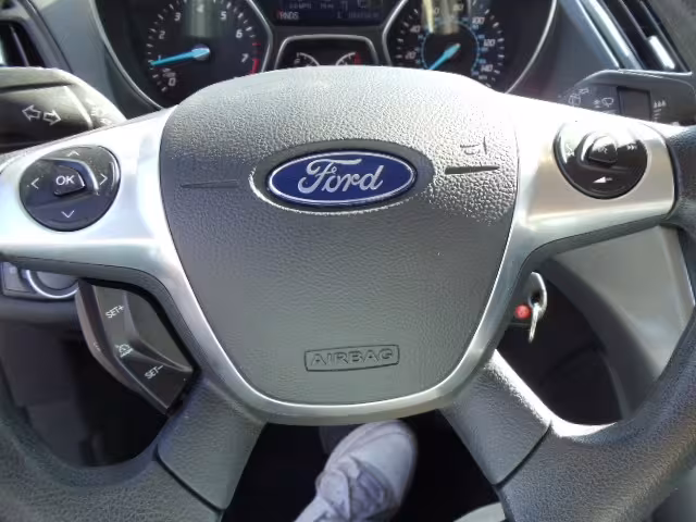 2015 Ford Escape - 1FMCU9G92FUC37662 - Image #16