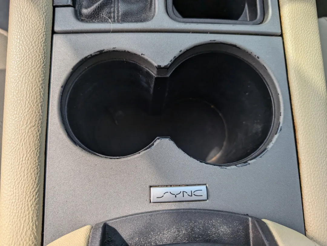 2015 Ford Taurus - 1FAHP2D82FG200474 - Image #13