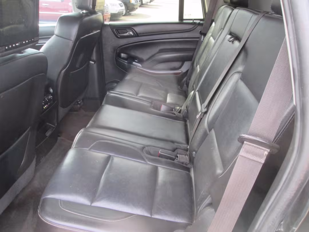 2015 GMC Yukon - 1GKS2BKC0FR517247 - Image #10