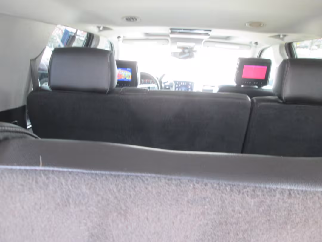 2015 GMC Yukon - 1GKS2BKC0FR517247 - Image #6