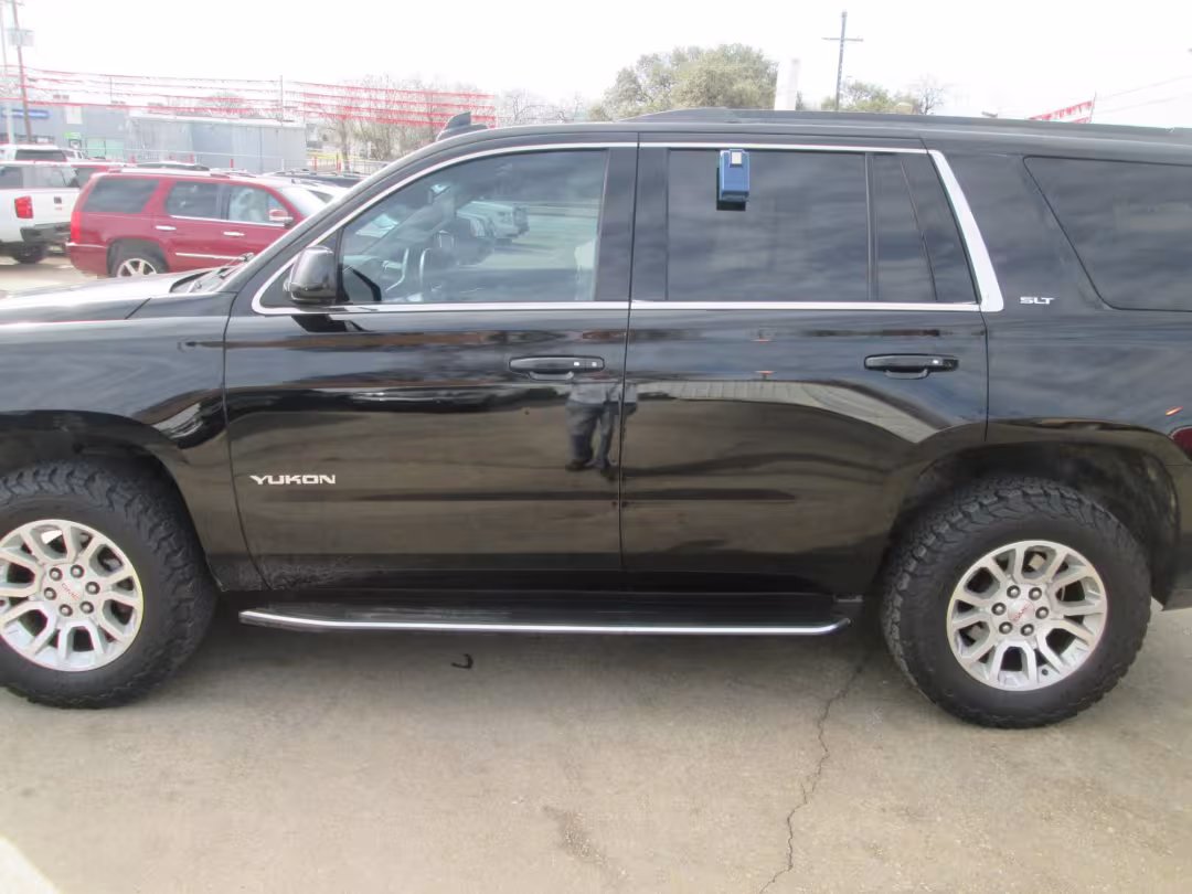 2015 GMC Yukon - 1GKS2BKC0FR517247 - Image #7