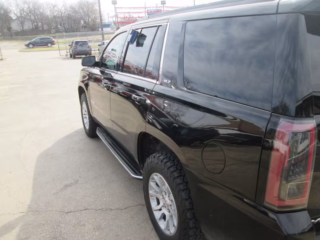 2015 GMC Yukon - 1GKS2BKC0FR517247 - Image #8