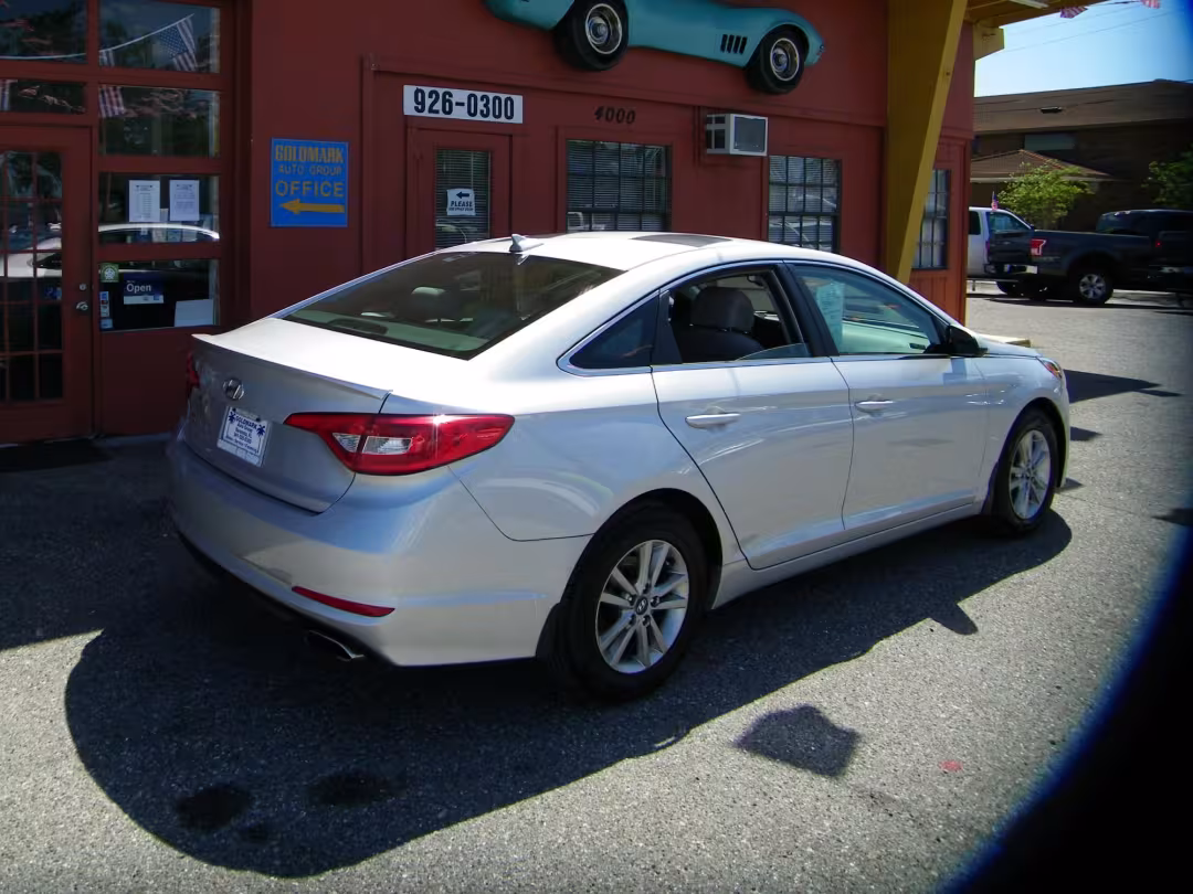 2015 Hyundai Sonata - 5NPE24AF9FH159458 - Image #4