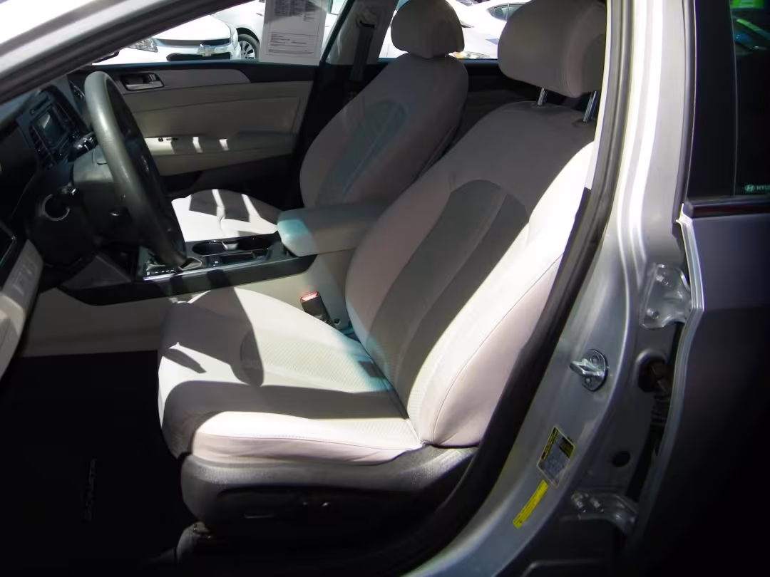 2015 Hyundai Sonata - 5NPE24AF9FH159458 - Image #9
