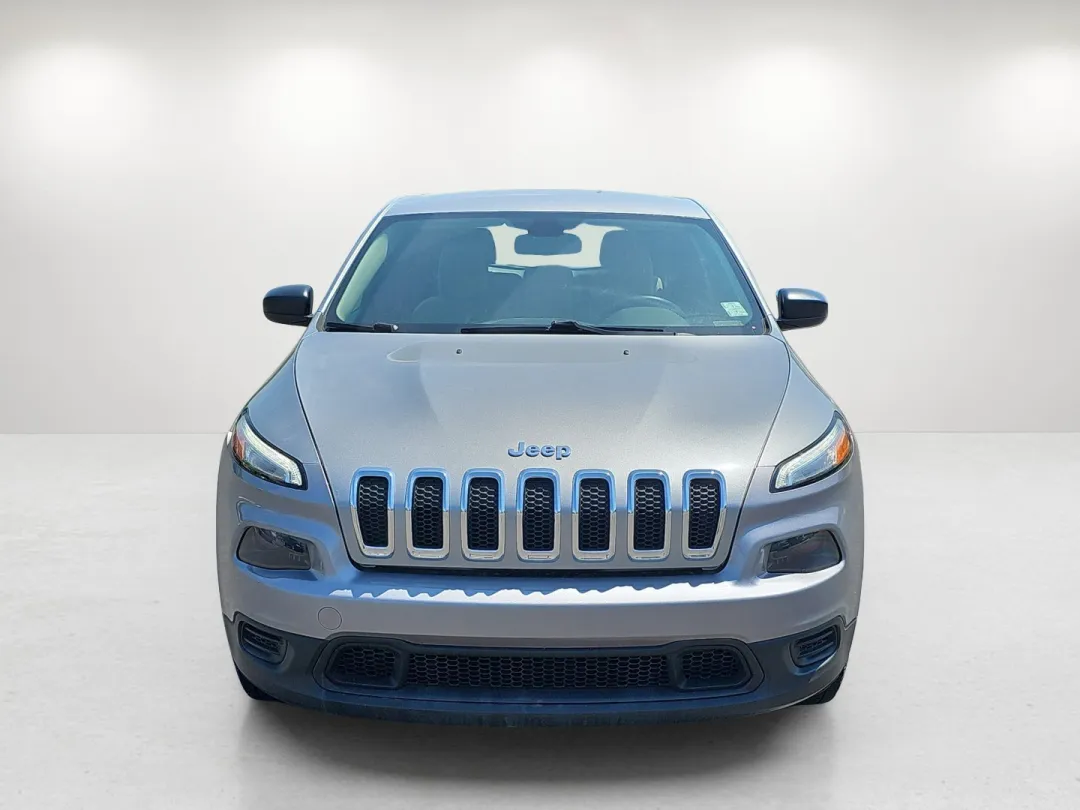 2015 Jeep Cherokee - 1C4PJLAB3FW584753 - Image #3