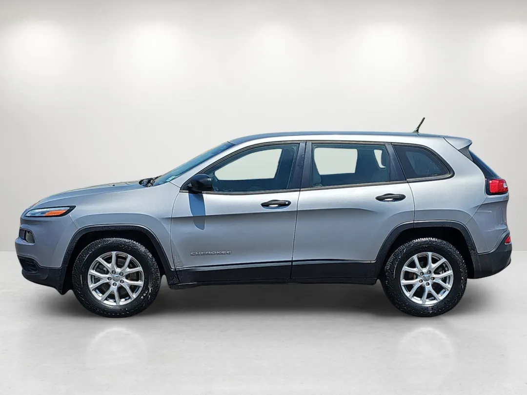 2015 Jeep Cherokee - 1C4PJLAB3FW584753 - Image #9