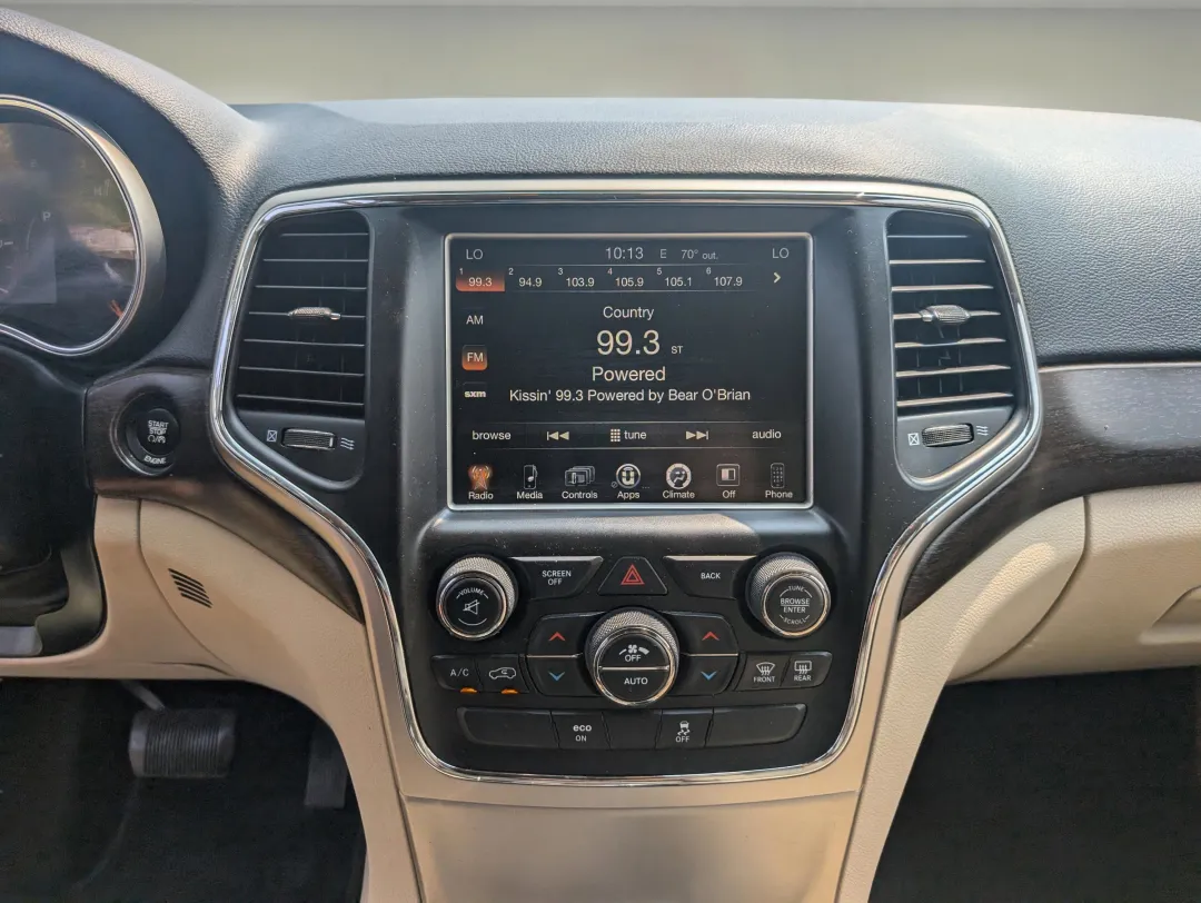 2015 Jeep Grand Cherokee - 1C4RJEAG2FC739858 - Image #15