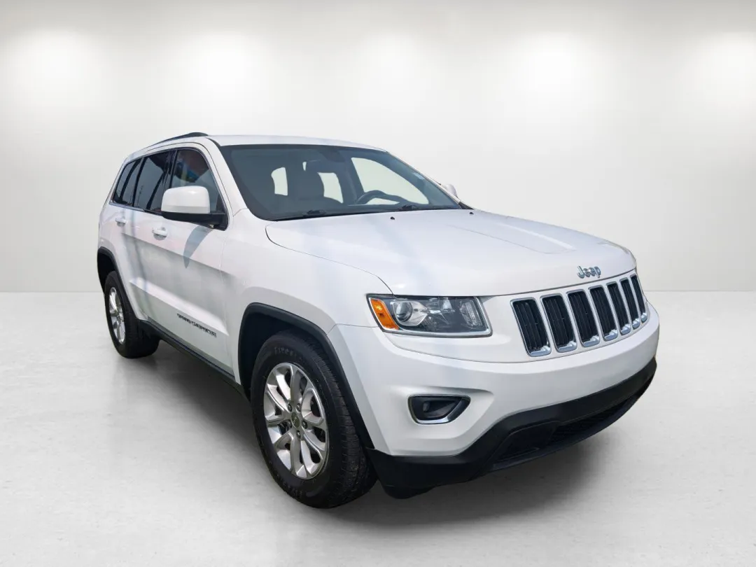 2015 Jeep Grand Cherokee - 1C4RJEAG2FC739858 - Image #3