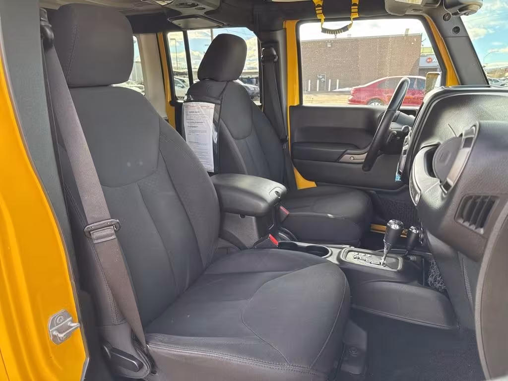 2015 Jeep Wrangler - 1C4BJWDGXFL545016 - Image #32