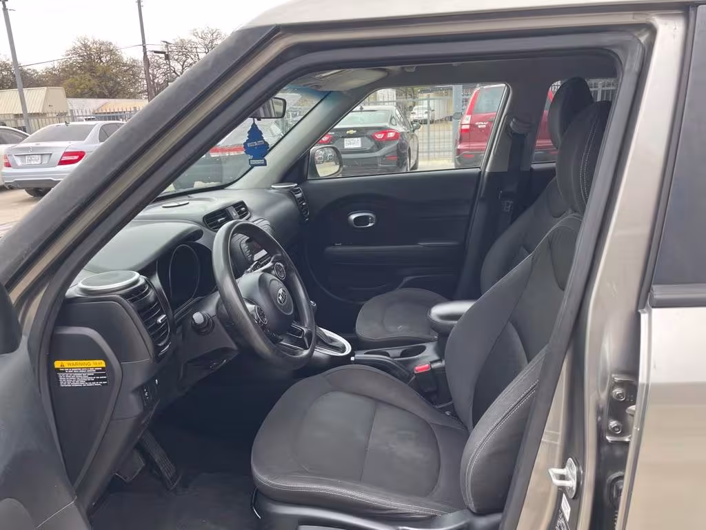 2015 Kia Soul - KNDJN2A29F7137973 - Image #5