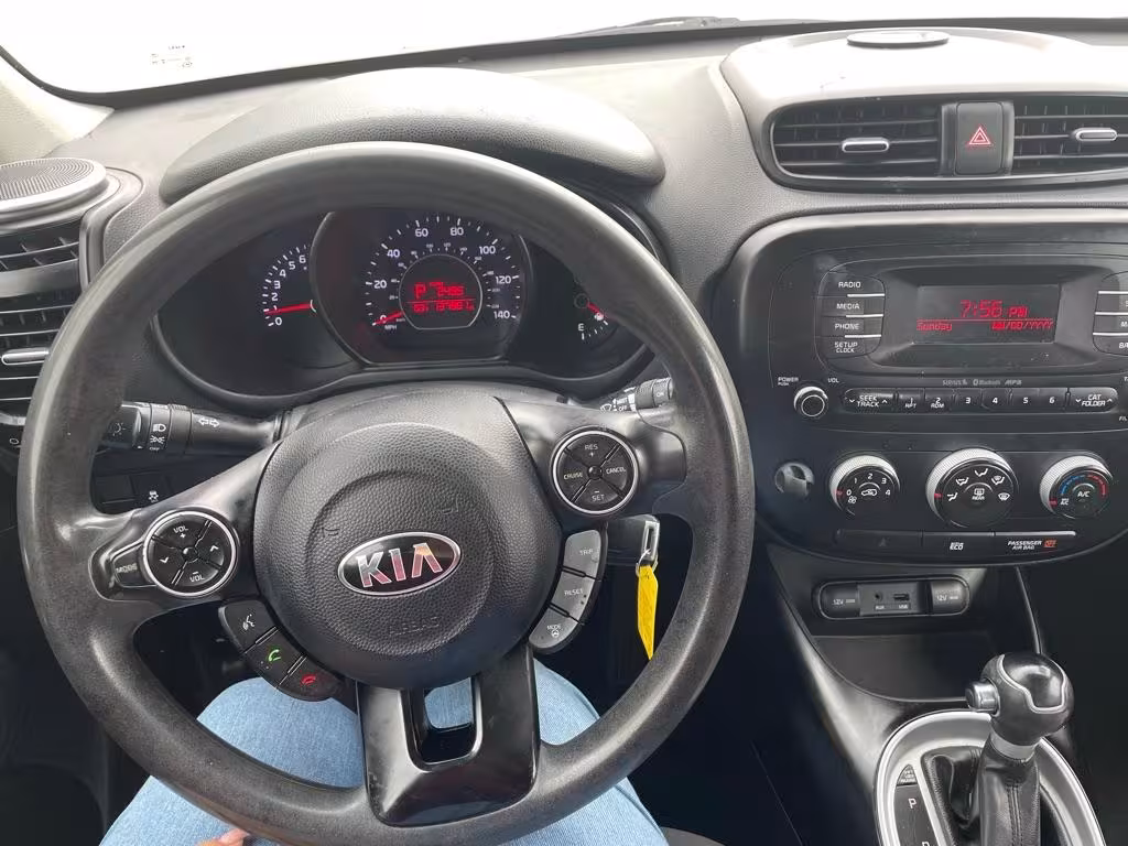 2015 Kia Soul - KNDJN2A29F7137973 - Image #6