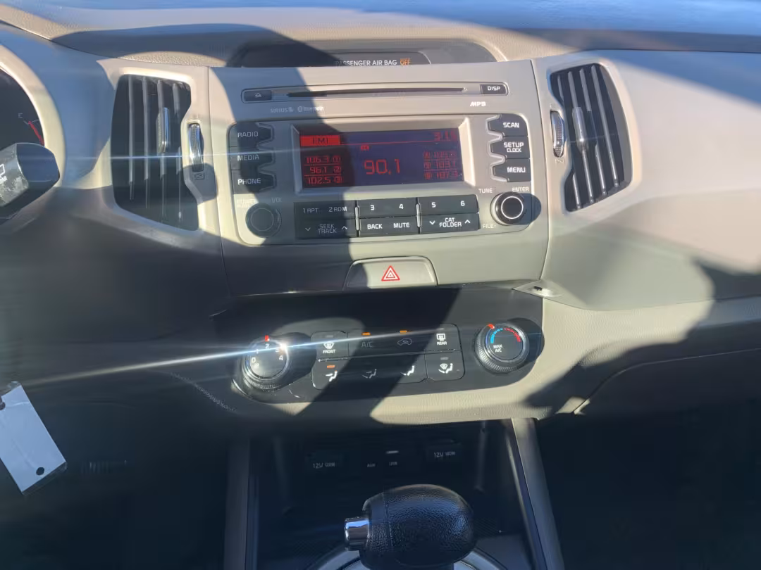 2015 Kia Sportage - KNDPBCAC9F7791003 - Image #9
