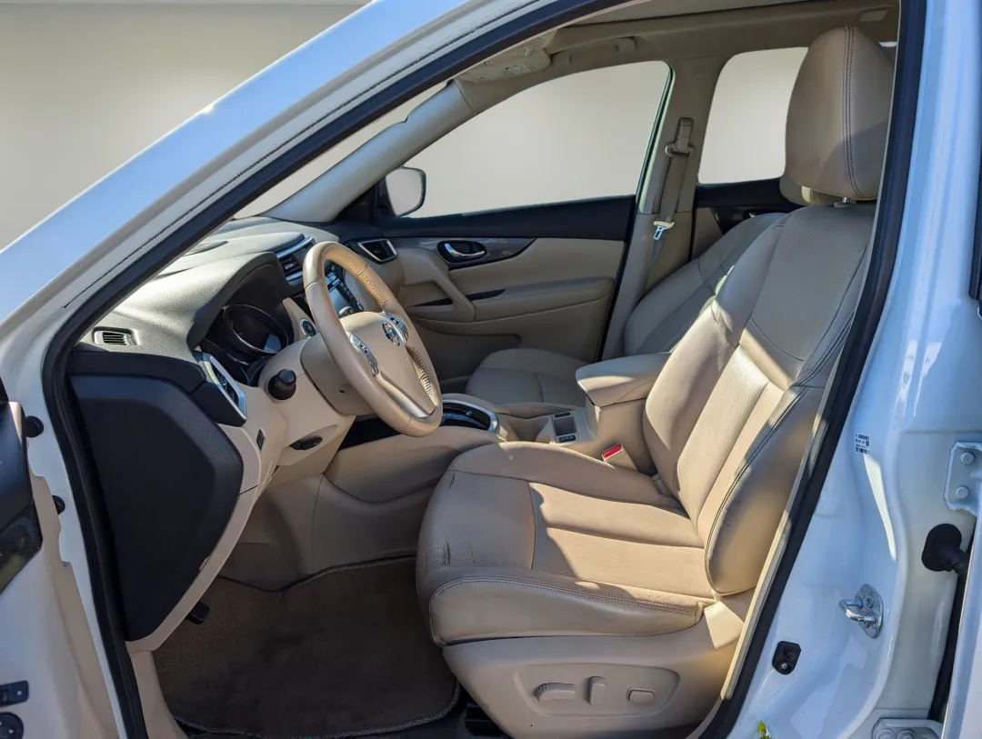 2015 Nissan Rogue - 5N1AT2MT5FC756325 - Image #10