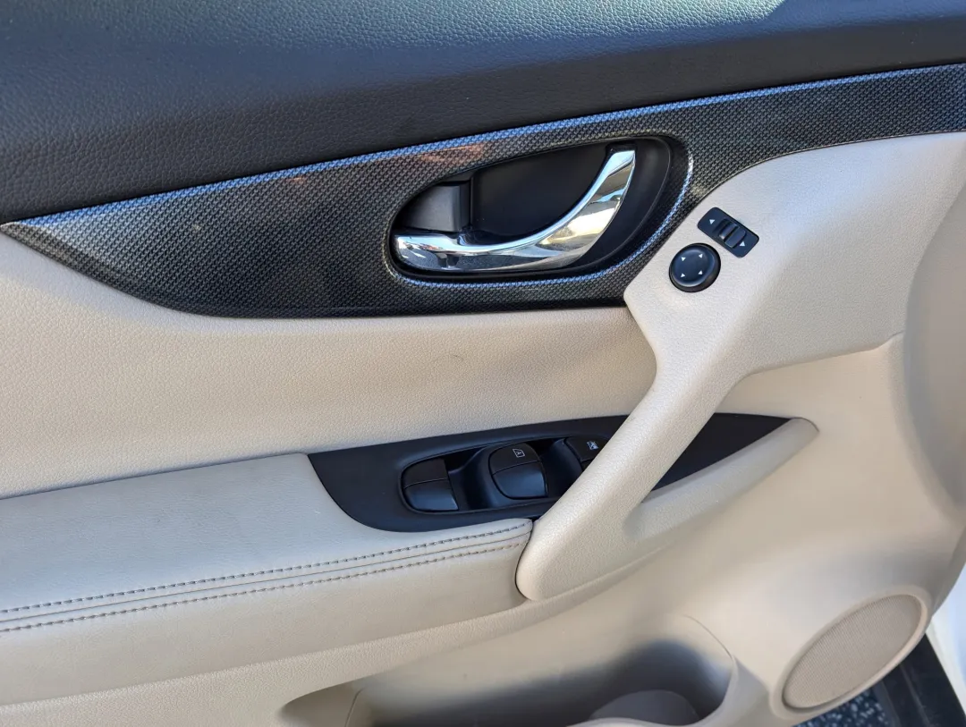 2015 Nissan Rogue - 5N1AT2MT5FC756325 - Image #9