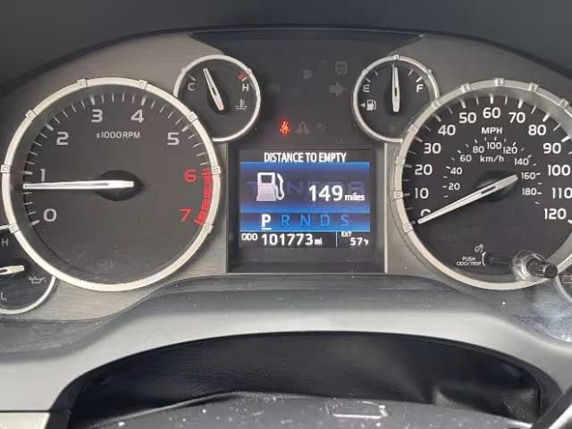 2015 Toyota Tundra - 5TFEM5F17FX092778 - Image #11