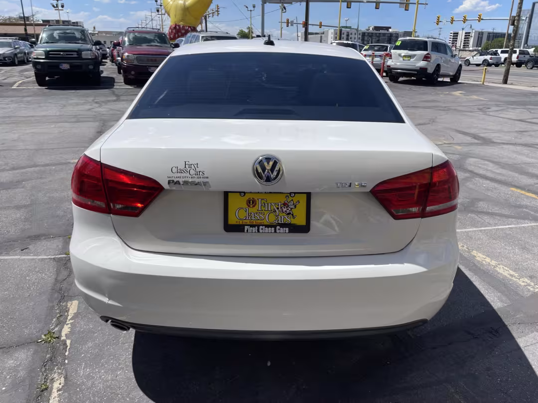2015 Volkswagen Passat - 1VWBV7A31FC054326 - Image #6