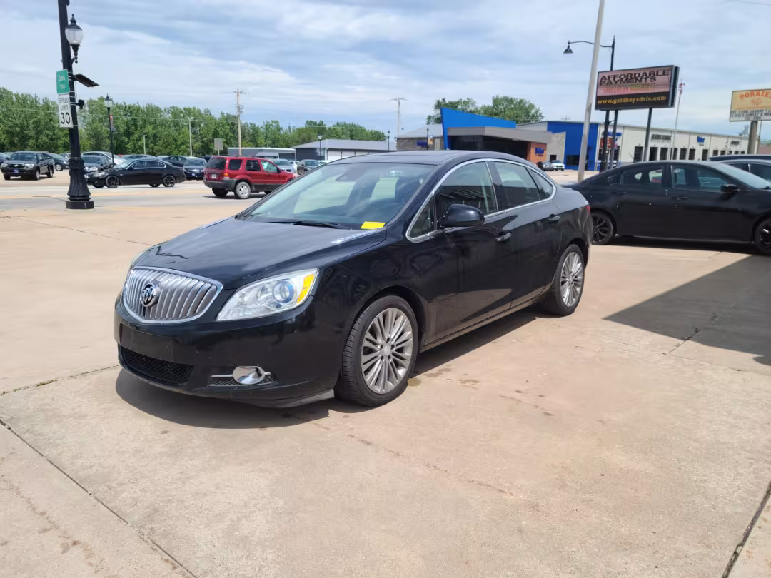 2016 Buick Verano - 1G4PS5SK4G4117034 - Image #2