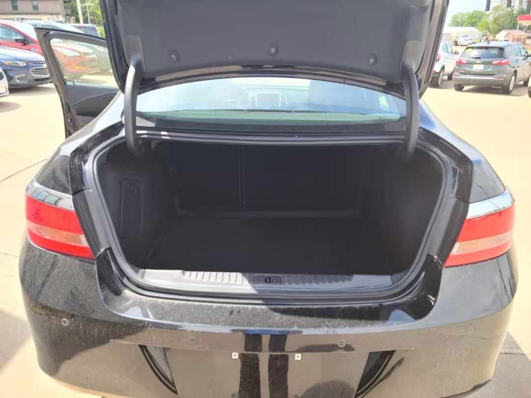 2016 Buick Verano - 1G4PS5SK4G4117034 - Image #4