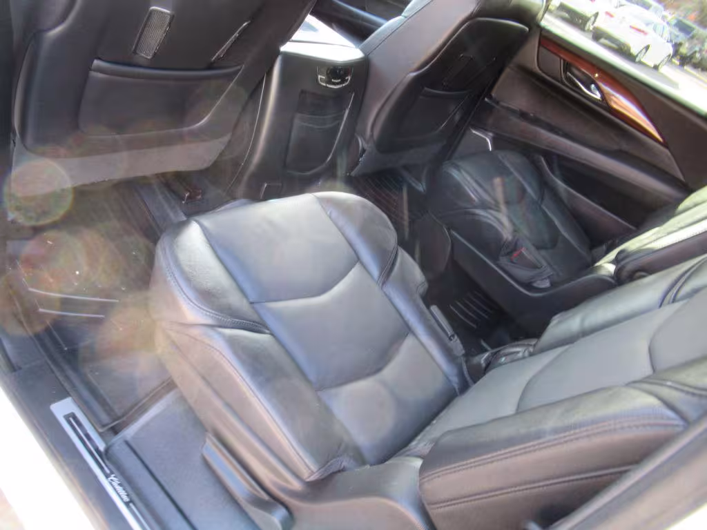 2016 Cadillac Escalade - 1GYS4HKJ1GR188884 - Image #16