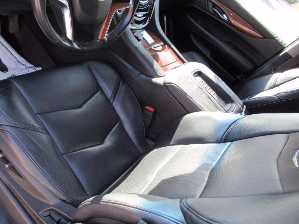 2016 Cadillac Escalade - 1GYS4HKJ1GR188884 - Image #17
