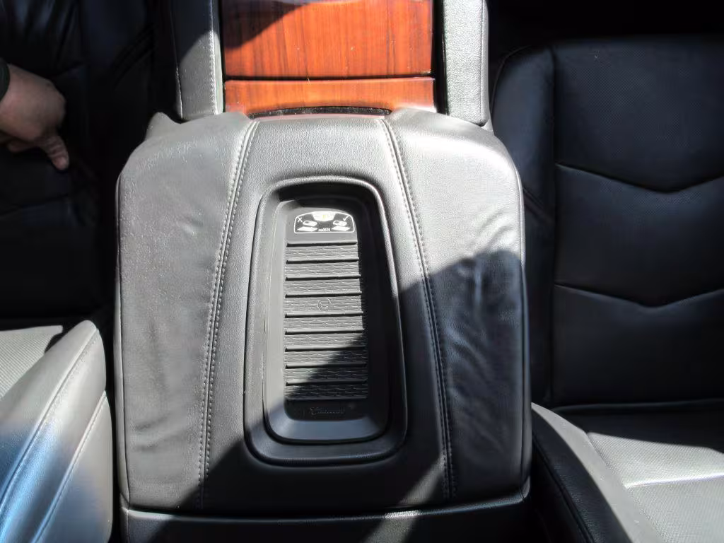 2016 Cadillac Escalade - 1GYS4HKJ1GR188884 - Image #19