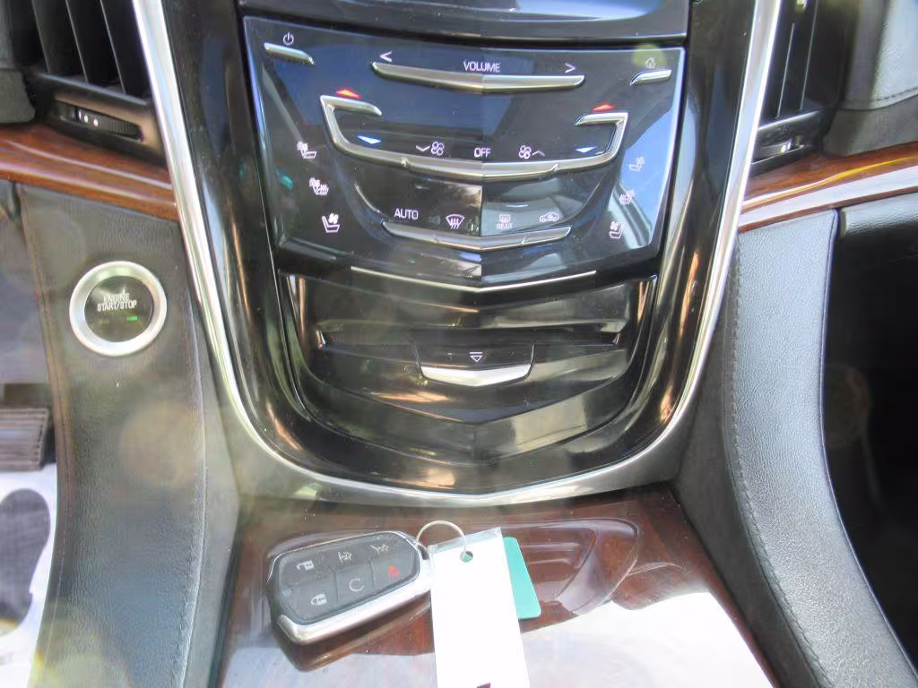 2016 Cadillac Escalade - 1GYS4HKJ1GR188884 - Image #21