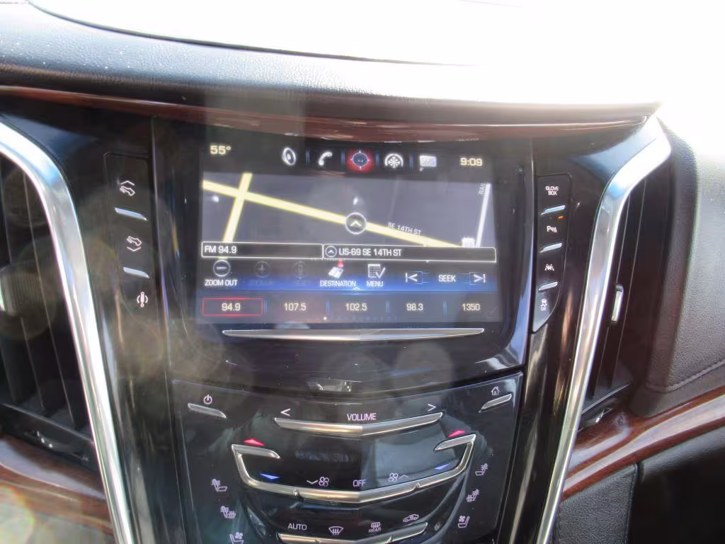 2016 Cadillac Escalade - 1GYS4HKJ1GR188884 - Image #22