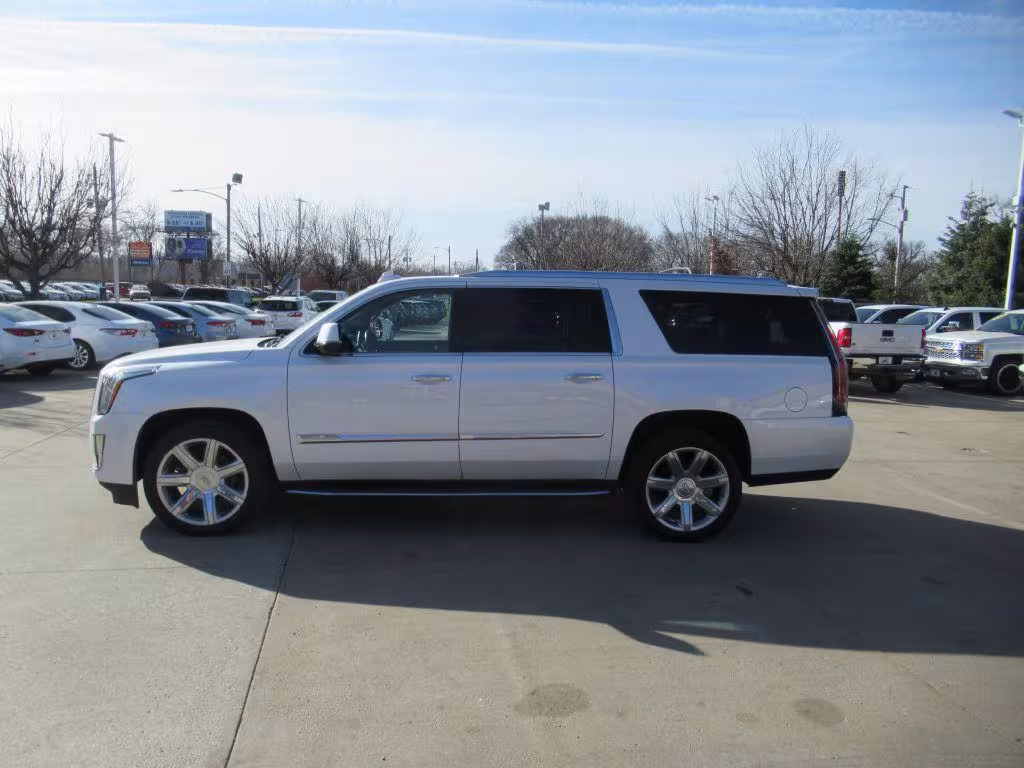 2016 Cadillac Escalade - 1GYS4HKJ1GR188884 - Image #7