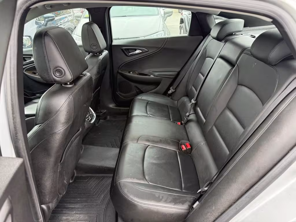 2016 Chevrolet Malibu - 1G1ZH5SX4GF308697 - Image #3