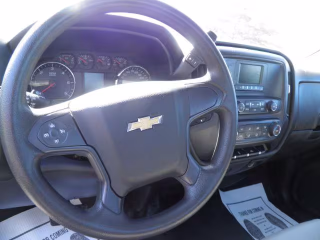 2016 Chevrolet Silverado 1500 - 1GCNCNEHXGZ263028 - Image #3