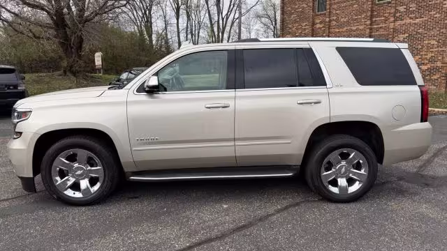 2016 Chevrolet Tahoe - 1GNSKCKCXGR136306 - Image #1